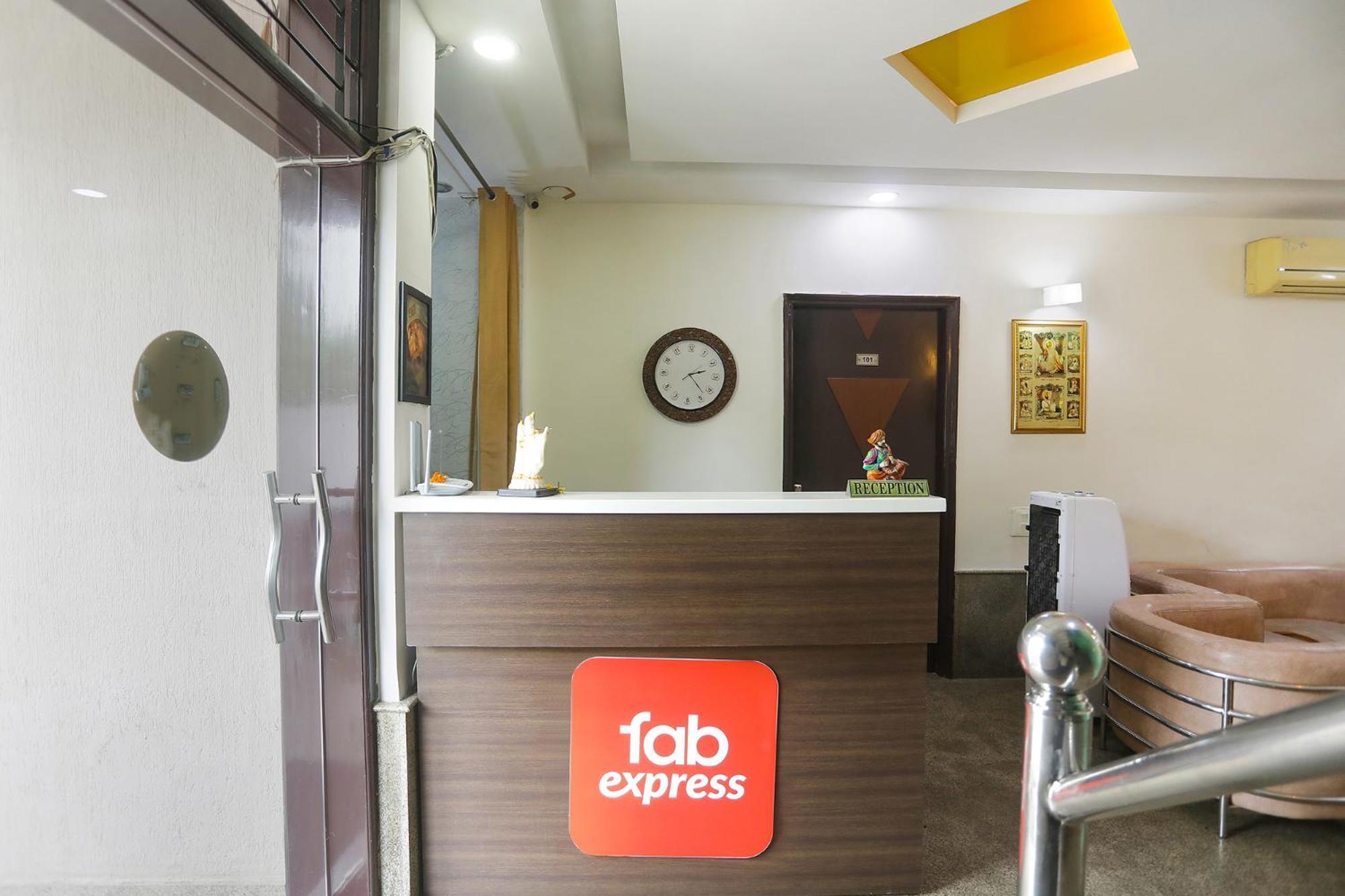 Fabexpress Next Home Gurgaon Ngoại thất bức ảnh